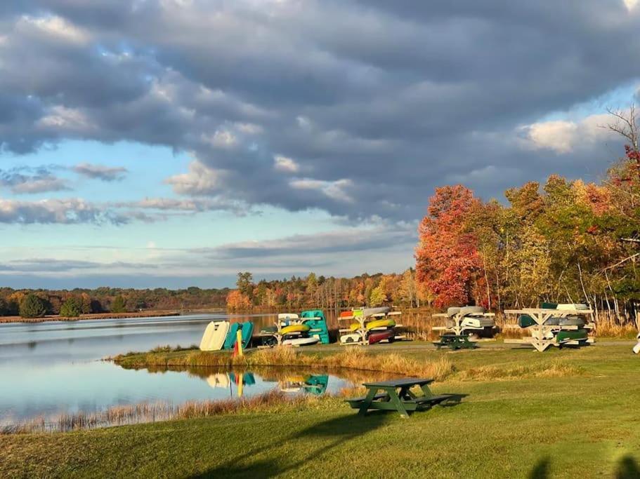 Cheerful Pocono Home Away From Home Albrightsville Dış mekan fotoğraf